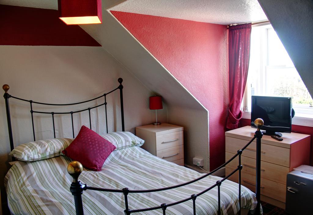 Atticus Central Guest House Абердин Экстерьер фото