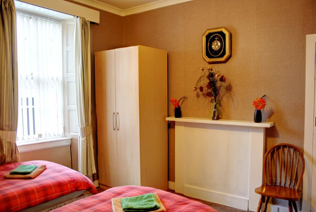 Atticus Central Guest House Абердин Номер фото